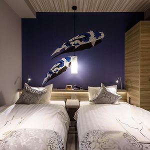 Aansluitende Kamer met Twee Aparte Bedden